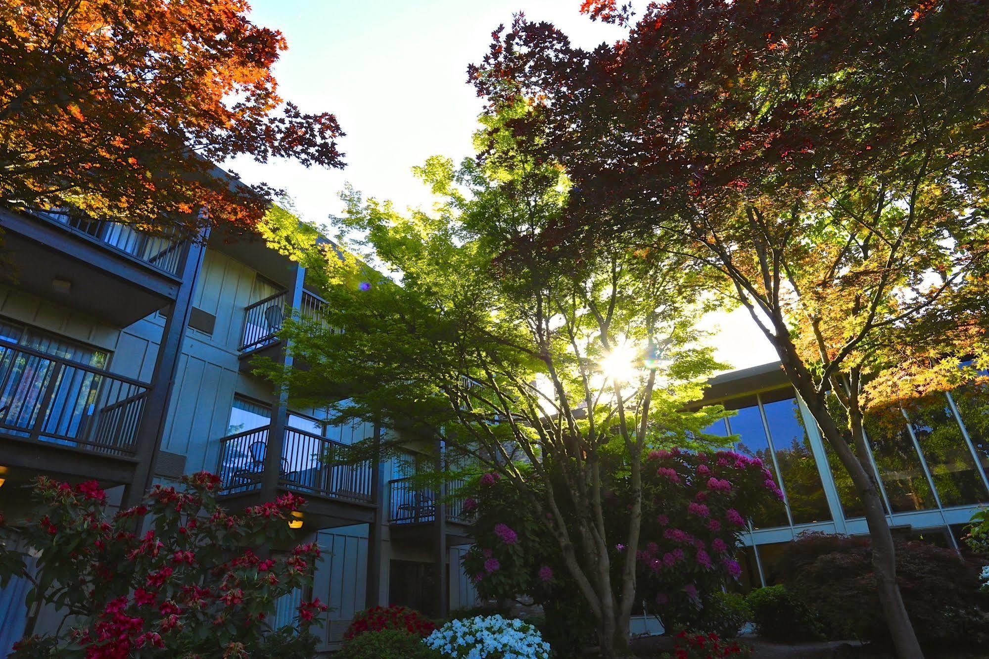 Valley River Inn Eugene/Springfield Exterior foto